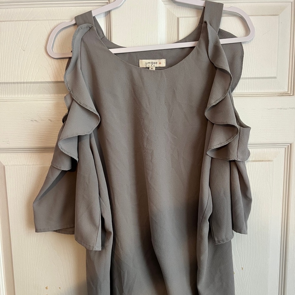 Umgee brand cold shoulder top